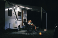 Napínací tyč Rafter LED CaravanStore